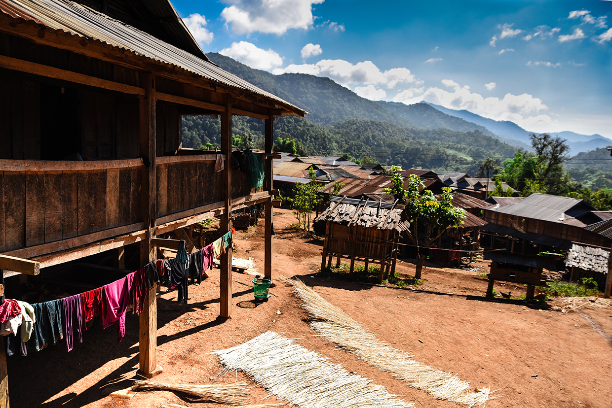 Phongsaly-village Akha